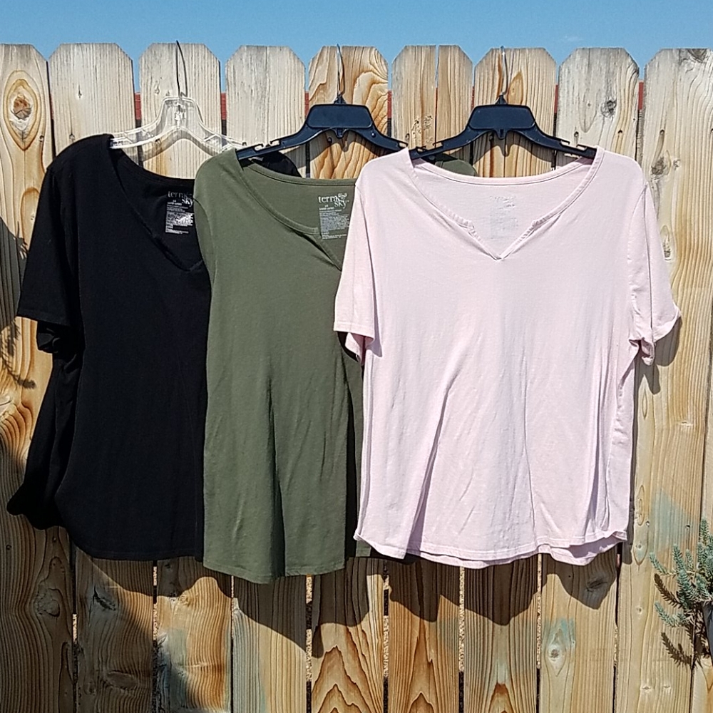 Bundle of 3 Terra & Sky tees 22/24